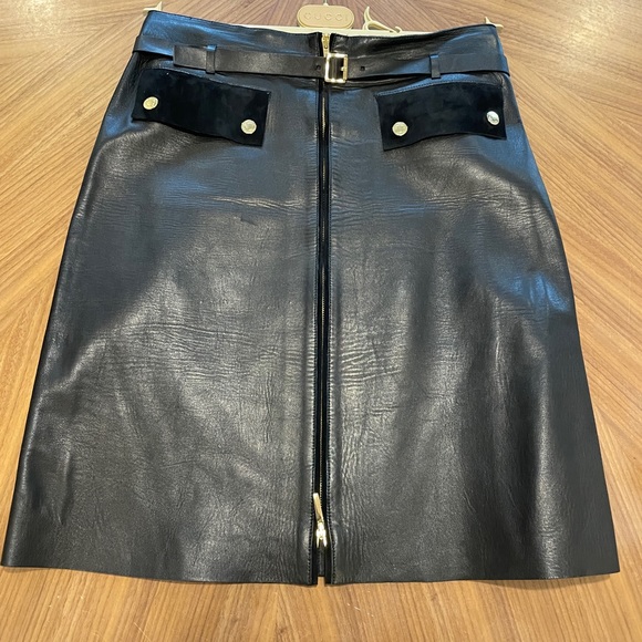 Gucci Dresses & Skirts - Gucci leather skirt from Tom Ford collection. Black cut edge with suede details.